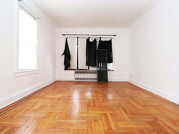 5th image of 3323 Avenue P