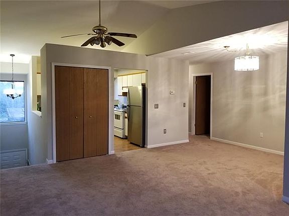 3rd image of 42536 Lilley Pointe Dr #56
