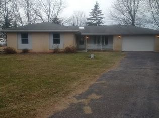 7525 Oak Grove Rd, Harvard, IL 60033