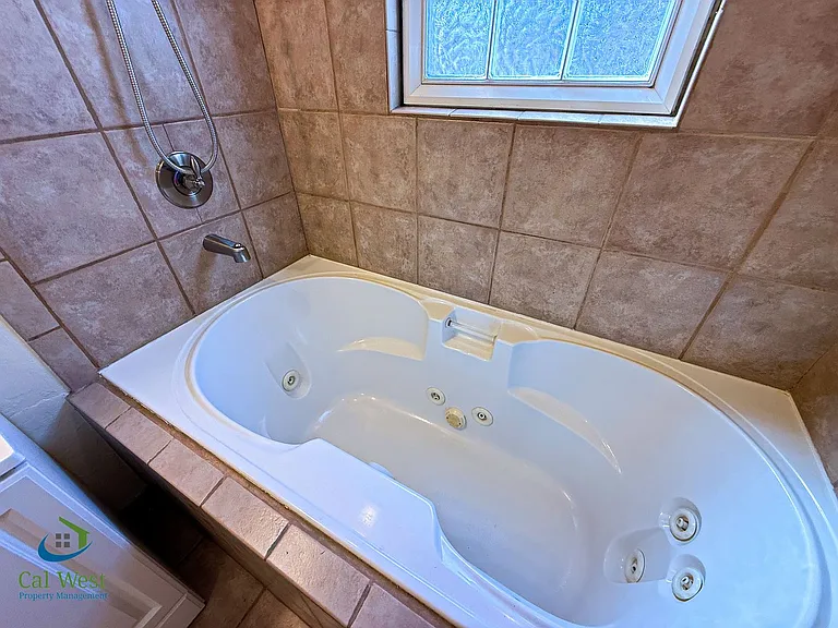 5331 Rimwood Dr — Photo 39