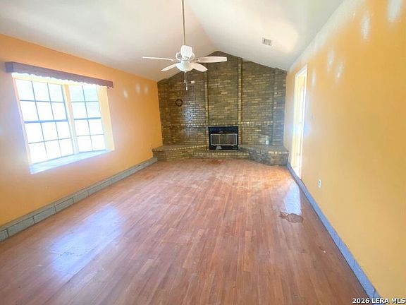 5th image of 402 RAMON ST