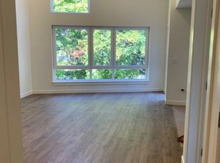 1 Storer St #3, Kennebunk, ME 04043