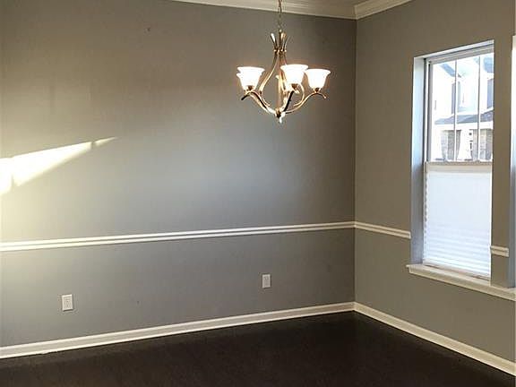 4th image of 5812 Buskirk Dr