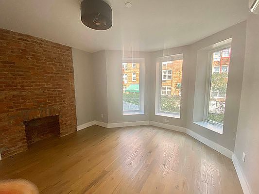 2nd image of 615 E 17th St #2