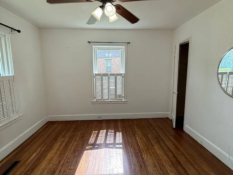 718 E 15th Ave — Photo 50
