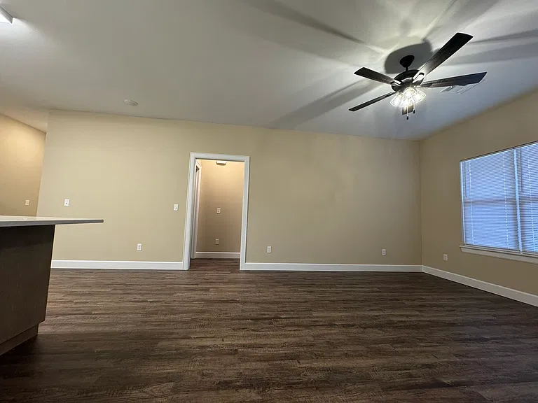 1308 Jackson Ave — Photo 12