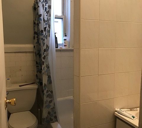 3rd image of 552 Lincoln Pl #4I