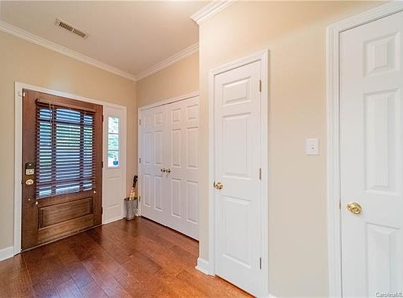 5th image of 277 Hermance Ln