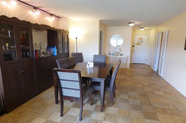 Sold by Fillmore | media 1