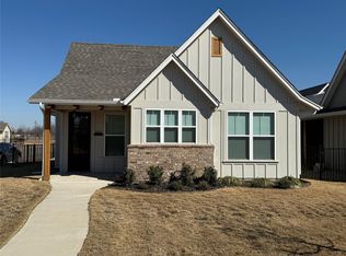 601 Eastpark Ln, Granbury, TX 76049