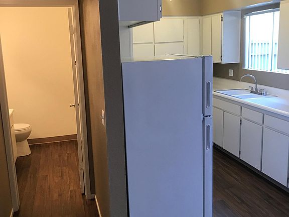 3rd image of 220 S Clovis Ave APT 208