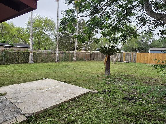 4th image of 3418 S Estrellita Ave