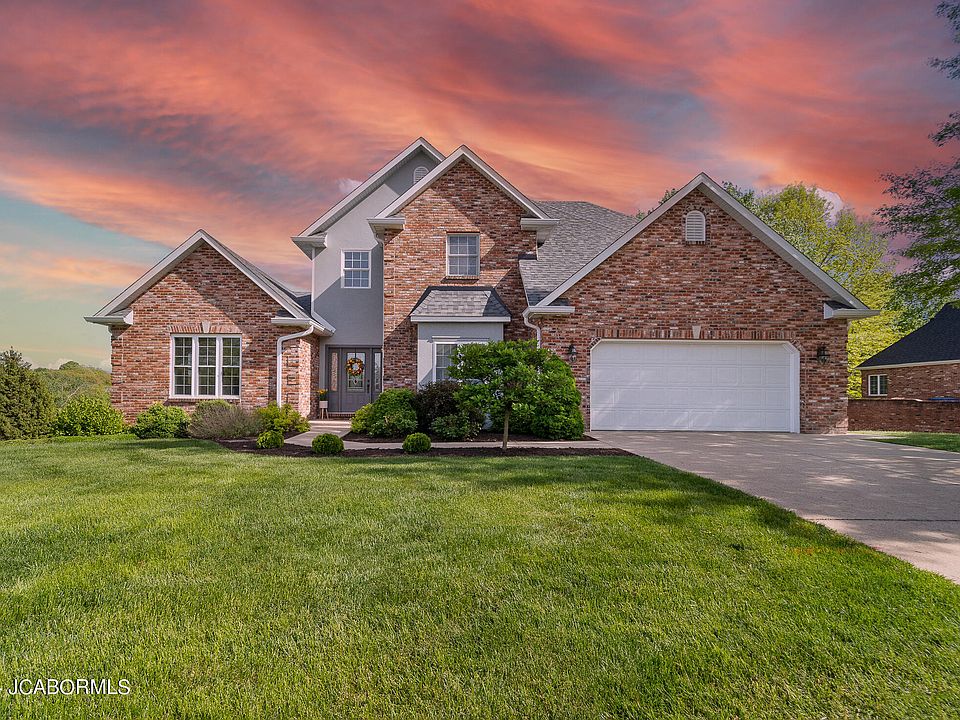 1st image of 118 Palisades Dr