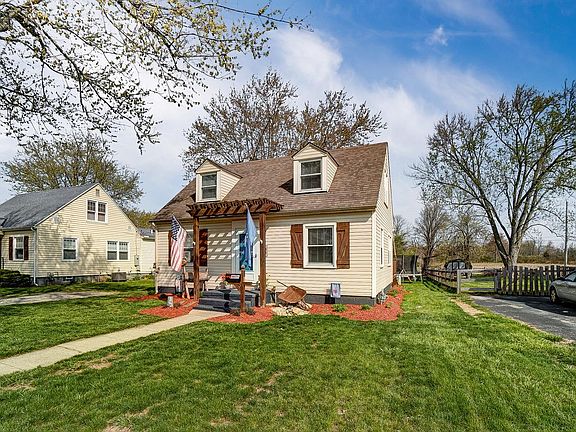 2nd image of 41 Fairland Ave