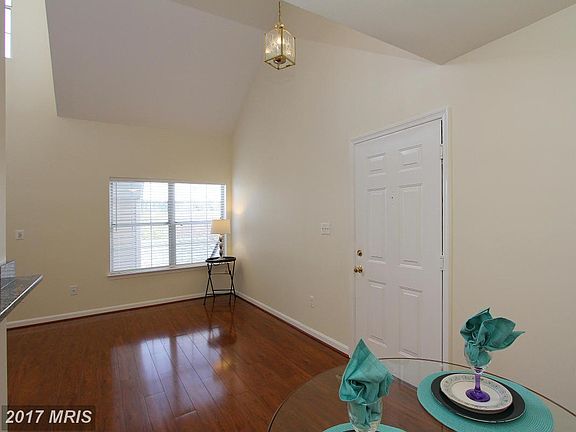 4th image of 915 Hillside Lake Ter APT 407