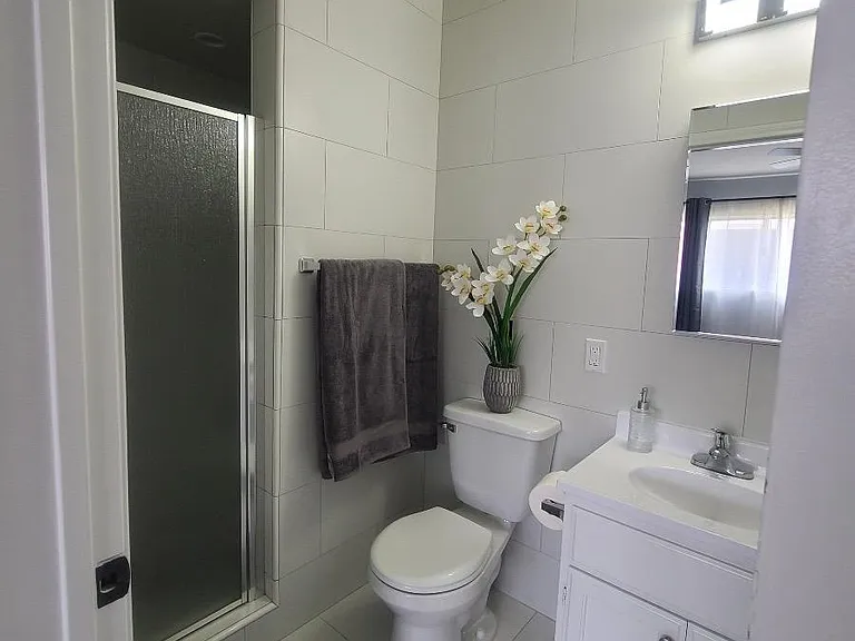 4303 W Adams Blvd #1 — Photo 19