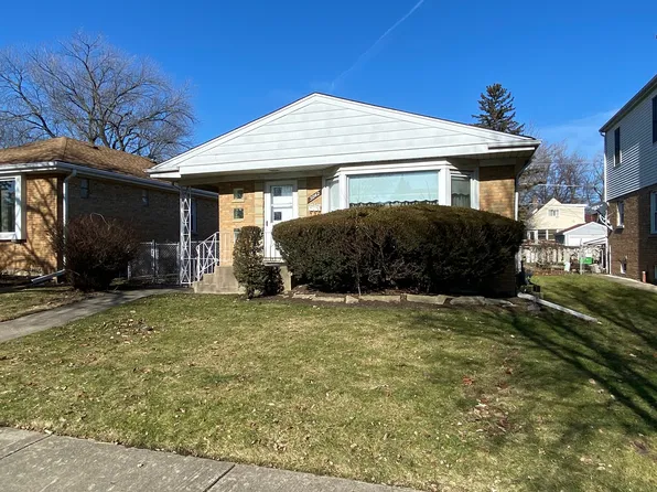 5042 Jarlath Ave, Skokie, IL 60077