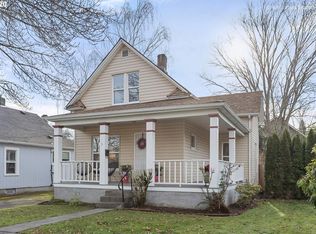 1746 SE Harney St, Portland, OR 97202
