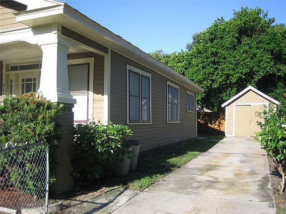 4th image of 2904 N 13th St