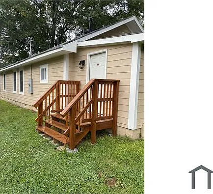 3 bed, $2,100 — Photo 2