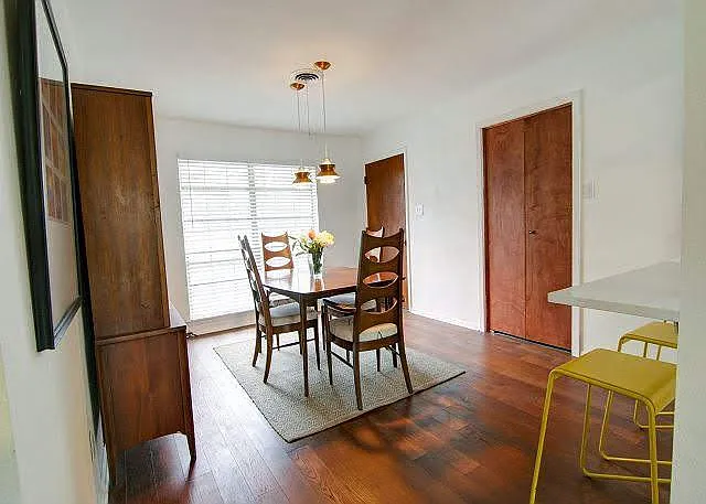 1818 Dywer Ave — Photo 4