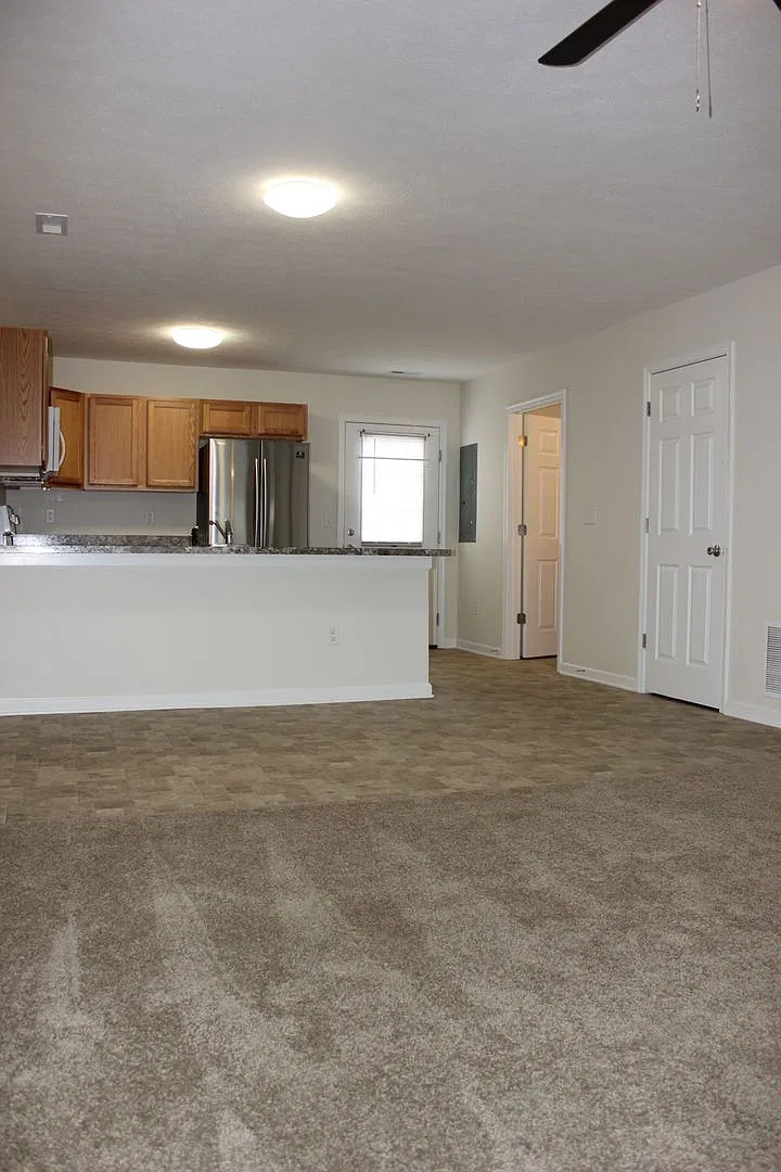 Townhouse for Rent in Broadway — Photo 4