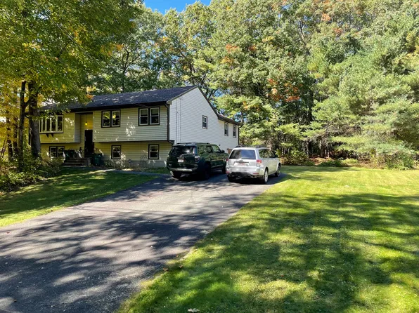 166 Stearns Ave, Mansfield, MA 02048