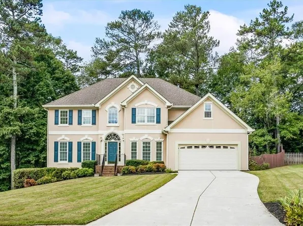 132 Woodshyre Ct, Lawrenceville, GA 30043