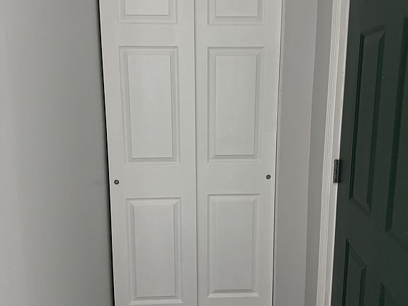 4th image of 2907 La Salle Ave #3