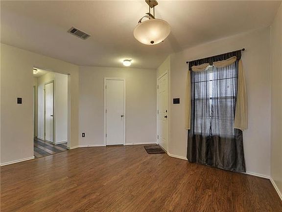 5th image of 505 Saul St