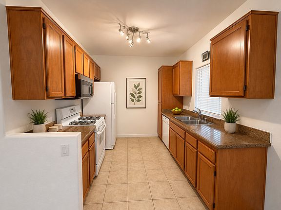 3rd image of 7659 Mission Gorge Rd Unit 90