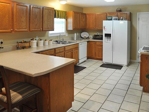 5th image of 7040 Wrens Creek Ln