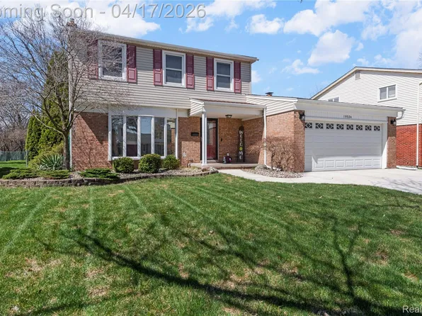 19534 Coachwood Rd, Riverview, MI 48193