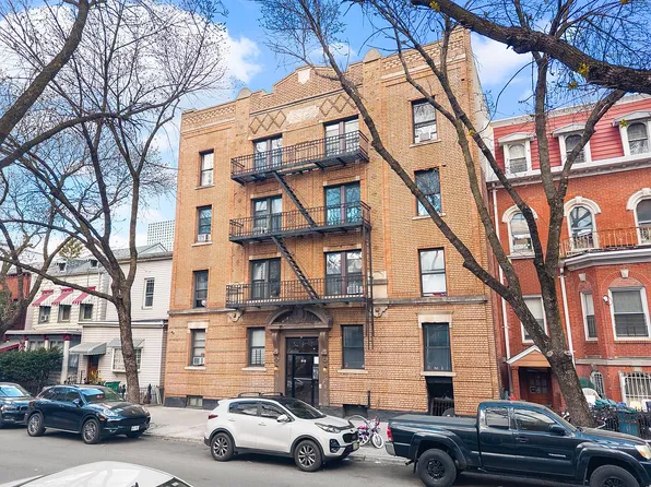 93 India St, Brooklyn, NY 11222
