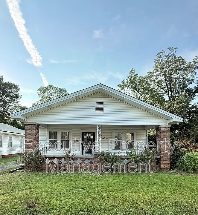 929 Jackson Blvd