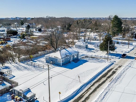 5th image of 112 Lawson Ave