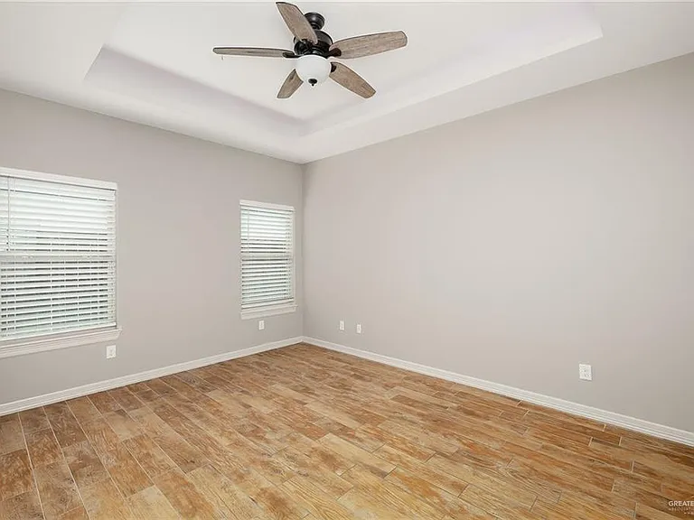 803 W Iroquois Ave — Photo 12