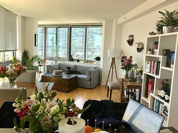 5th image of 4615 Center Blvd APT 1901