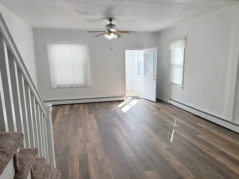 376 Miller St #376 — Photo 3