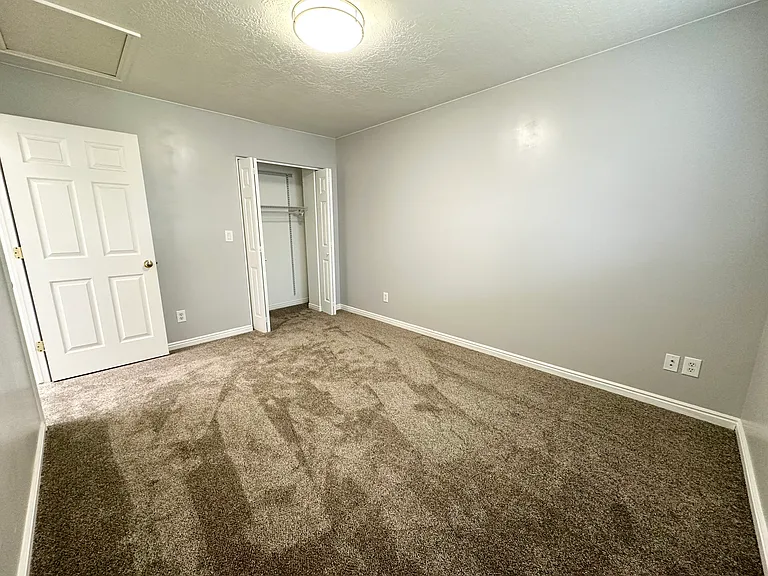 1809 E 4500 S — Photo 20