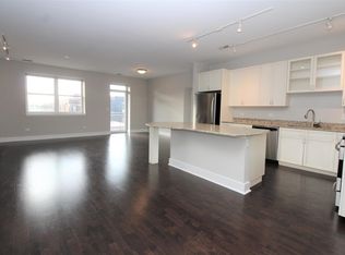 1870 N Winnebago Ave APT 3B, Chicago, IL 60647