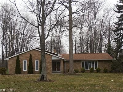 1st image of 492 Hickory Hill Dr