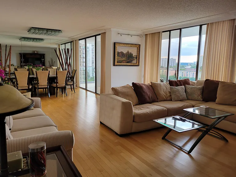 19707 Turnberry Way #14D — Photo 2