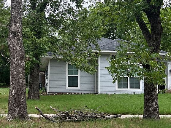 2nd image of 1332 W 14th Ave