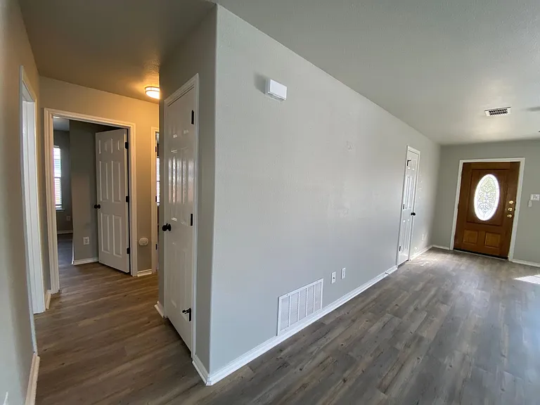 303 Cardinal Way — Photo 17