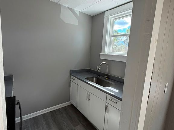 5th image of 92 S Common St APT 1
