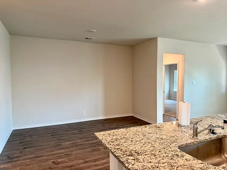 21230 Watercourse Way — Photo 7