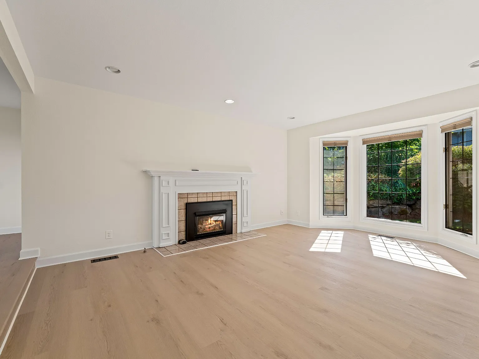 4 bed, 2.5 bath, 2757 sqft, $5,250 — Photo 4