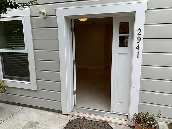 4th image of 2941 Pine St