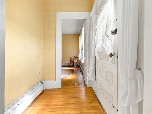 4th image of 109-111 Liberty St